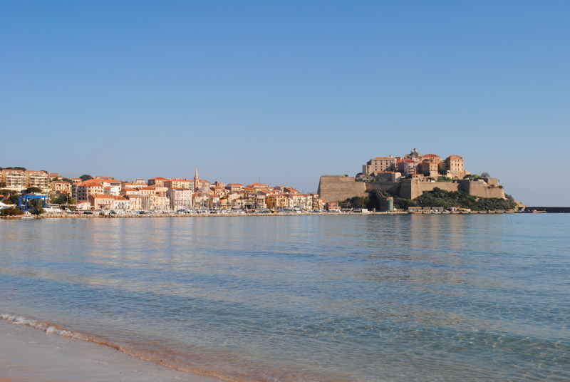 Korsikanske Calvi har en særlig charme